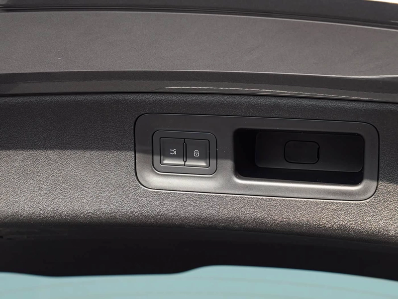 BYD Song L DM-i 2025 Smart Driving Version 112km Transcendent interior photo 19