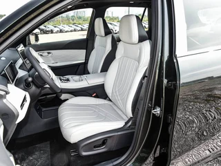 Geely Galaxy Galaxy Starship 7 2025 120km Exploración Edición interior foto 17 Geely Galaxy Galaxy Starship 7 2025 120km Exploración Edición interior foto 17