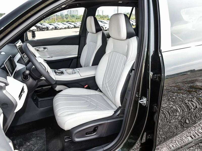 Geely Galaxy Galaxy Starship 7 2025 120km Exploración Edición interior foto 17 Geely Galaxy Galaxy Starship 7 2025 120km Exploración Edición interior foto 17