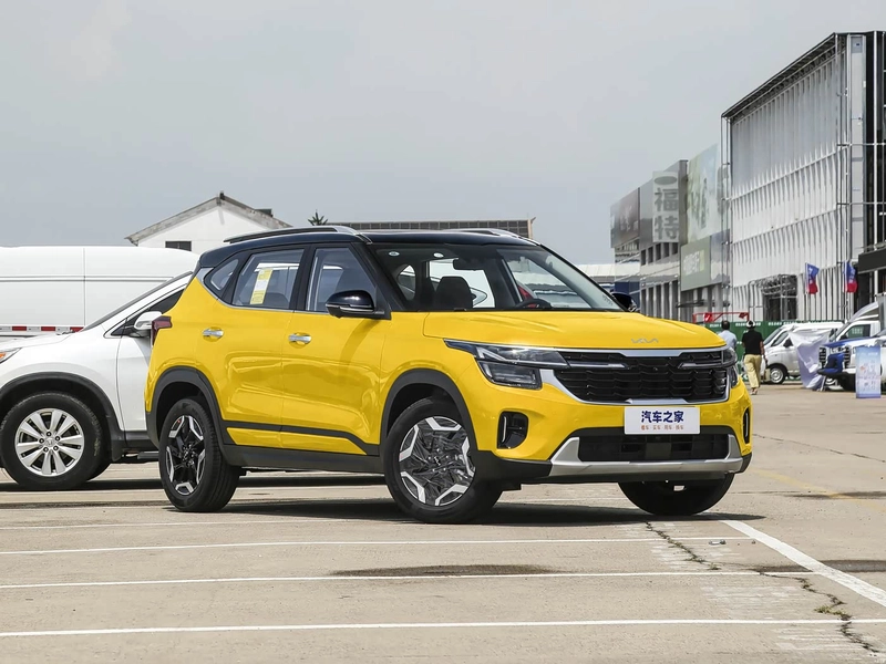 Kia Seltos 2026 1.5L IVT Премиум-версия экстерьер фото 3 Kia Seltos 2026 1.5L IVT Премиум-версия экстерьер фото 3