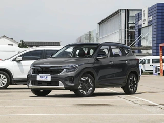 Kia Seltos 2026 1.5L IVT Премиум-версия интерьер фото 10 Kia Seltos 2026 1.5L IVT Премиум-версия интерьер фото 10