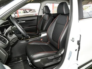 Kia Seltos 2026 1.5L IVT Премиум-версия интерьер фото 14 Kia Seltos 2026 1.5L IVT Премиум-версия интерьер фото 14