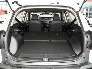 Kia Seltos 2026 1.5L IVT Премиум-версия интерьер фото 15 Kia Seltos 2026 1.5L IVT Премиум-версия интерьер фото 15