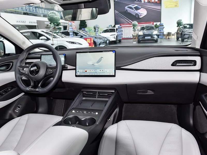 BYD Seal 06 DM-i Touring 2025 DM-i 80KM Finition premium intérieur photo 12