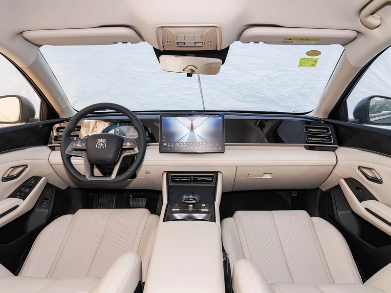 BYD Qin L 2025 DM-i Smart Driving Version 80KM Leading Type interior photo 12 BYD Qin L 2025 DM-i Smart Driving Version 80KM Leading Type interior photo 12