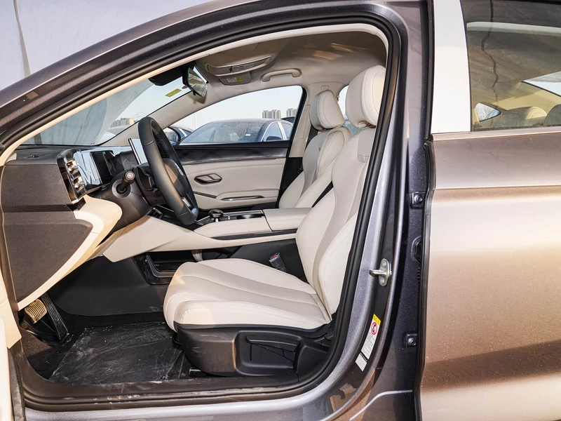 BYD Qin L 2025 DM-i Smart Driving Version 80KM Leading Type interior photo 16 BYD Qin L 2025 DM-i Smart Driving Version 80KM Leading Type interior photo 16