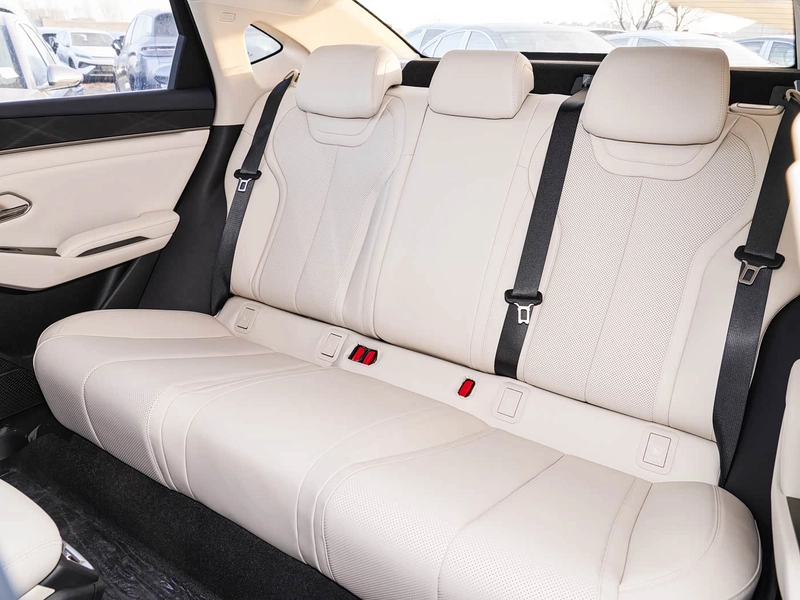 BYD Qin L 2025 DM-i Smart Driving Version 80KM Leading Type interior photo 17 BYD Qin L 2025 DM-i Smart Driving Version 80KM Leading Type interior photo 17