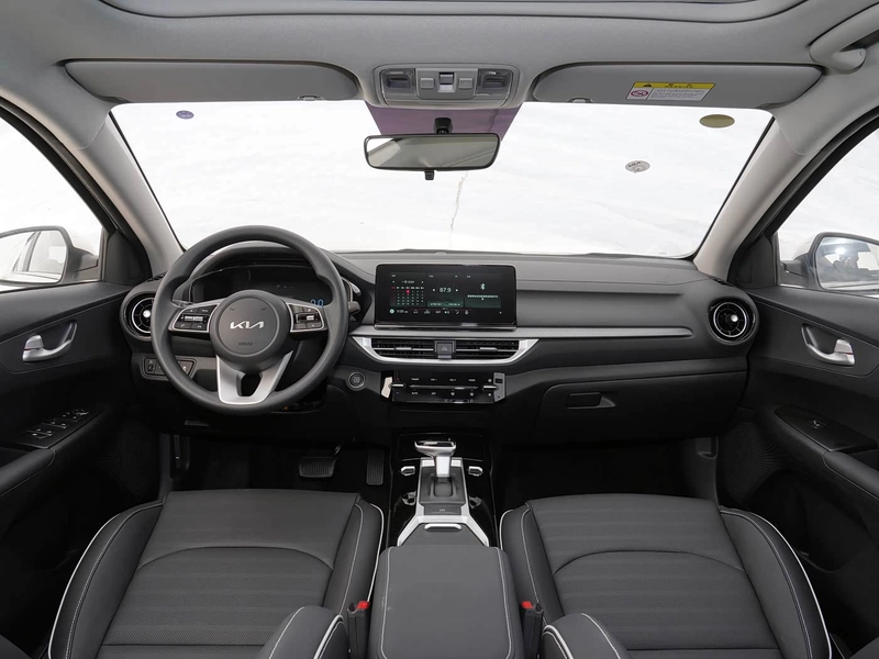 Kia K3 2024 1.5L CVT Version Confortable et Premium extérieur photo 8 Kia K3 2024 1.5L CVT Version Confortable et Premium extérieur photo 8