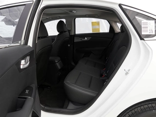 Kia K3 2024 1.5L CVT Version Confortable et Premium intérieur photo 12 Kia K3 2024 1.5L CVT Version Confortable et Premium intérieur photo 12