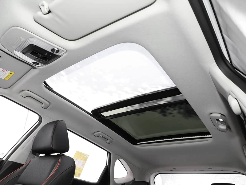 Kia Seltos 2026 1.5L IVT Edición de lujo interior foto 14 Kia Seltos 2026 1.5L IVT Edición de lujo interior foto 14