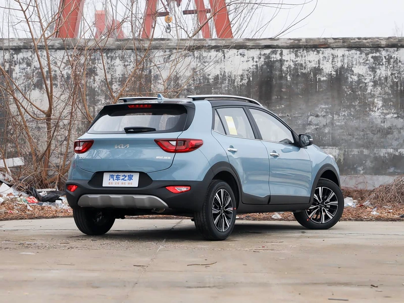 Kia Stonic 2021 1.4L CVT Tragaluz exterior foto 7 Kia Stonic 2021 1.4L CVT Tragaluz exterior foto 7