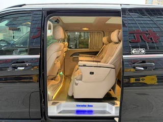 Mercedes-Benz V-Class 2021 V 260 Pilot Edition interior photo 9 Mercedes-Benz V-Class 2021 V 260 Pilot Edition interior photo 9