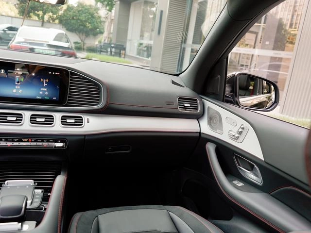 Mercedes-Benz GLE AMG 2024 AMG GLE 53 4MATIC interior foto 19