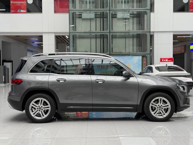 Mercedes-Benz GLB 2021 GLB 200 Dynamic exterior photo 7