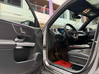 Mercedes-Benz GLB 2021 GLB 200 Dynamic exterior photo 9