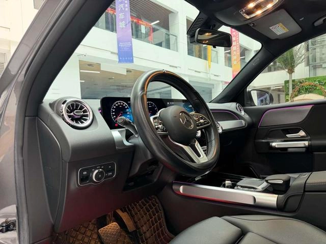 Mercedes-Benz GLB 2021 GLB 200 Dynamic interior photo 11