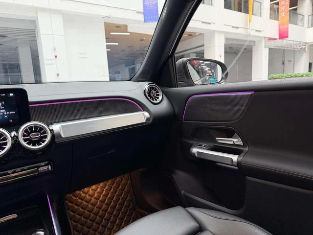 Mercedes-Benz GLB 2021 GLB 200 Dynamic interior photo 16