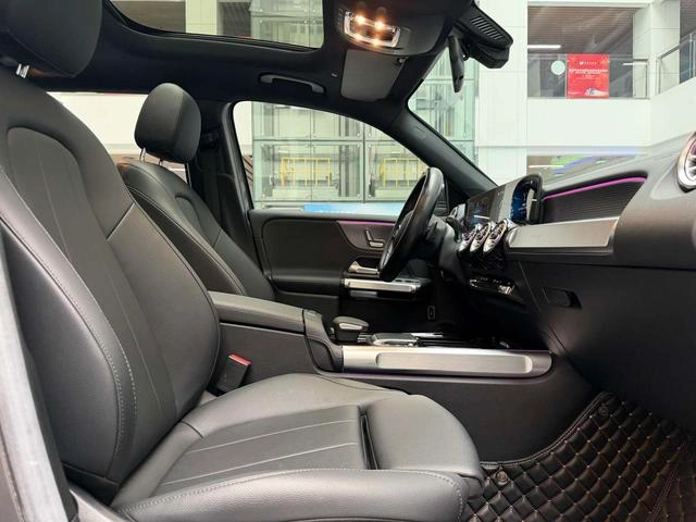 Mercedes-Benz GLB 2021 GLB 200 Dynamic interior photo 19