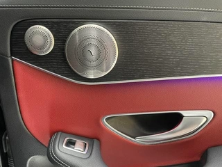 Mercedes-Benz GLC Coupe 2021 GLC 300 4MATIC coupe SUV interior photo 17 Mercedes-Benz GLC Coupe 2021 GLC 300 4MATIC coupe SUV interior photo 17