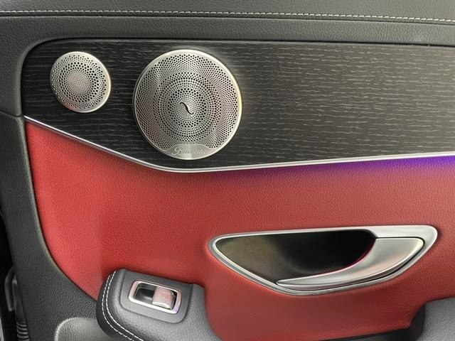 Mercedes-Benz GLC Coupe 2021 GLC 300 4MATIC coupe SUV interior photo 17 Mercedes-Benz GLC Coupe 2021 GLC 300 4MATIC coupe SUV interior photo 17