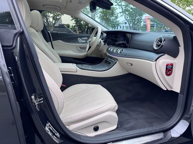 Mercedes-Benz CLS 2022 CLS 300 Люксовый экстерьер фото 8 Mercedes-Benz CLS 2022 CLS 300 Люксовый экстерьер фото 8