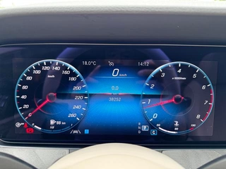 Mercedes-Benz CLS 2022 CLS 300 Люксовый экстерьер фото 10 Mercedes-Benz CLS 2022 CLS 300 Люксовый экстерьер фото 10