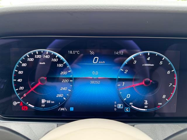 Mercedes-Benz CLS 2022 CLS 300 Люксовый экстерьер фото 10 Mercedes-Benz CLS 2022 CLS 300 Люксовый экстерьер фото 10