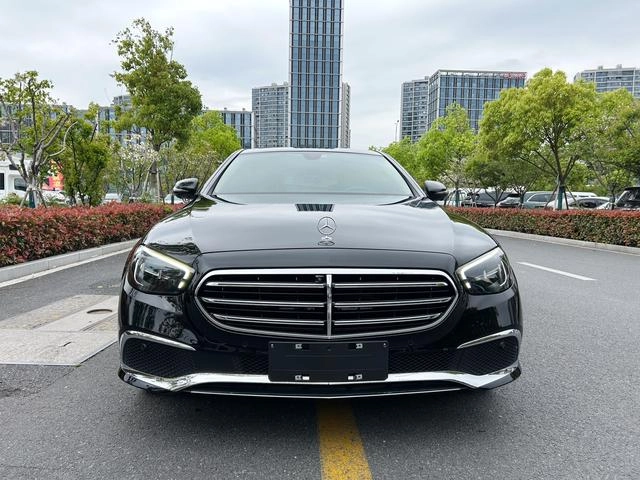 Mercedes-Benz E-Class 2023 E 300 L Luxury type Passenger car exterior photo 2 Mercedes-Benz E-Class 2023 E 300 L Luxury type Passenger car exterior photo 2