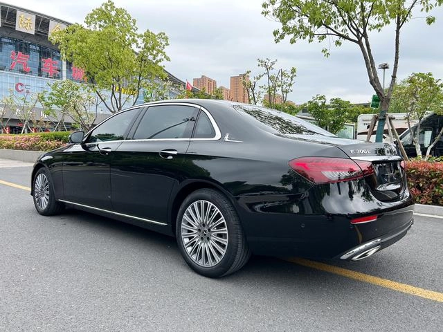 Mercedes-Benz E-Class 2023 E 300 L Luxury type Passenger car exterior photo 4 Mercedes-Benz E-Class 2023 E 300 L Luxury type Passenger car exterior photo 4