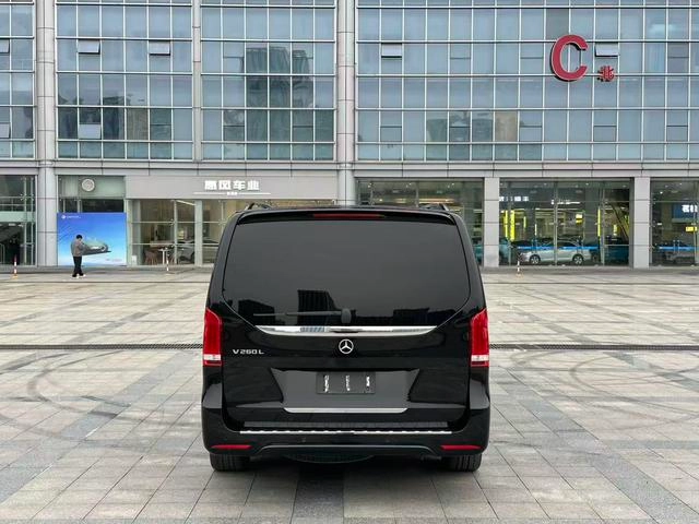 Mercedes-Benz V-Class 2022 V 260 L Long Wheelbase Deluxe Edition exterior photo 6 Mercedes-Benz V-Class 2022 V 260 L Long Wheelbase Deluxe Edition exterior photo 6