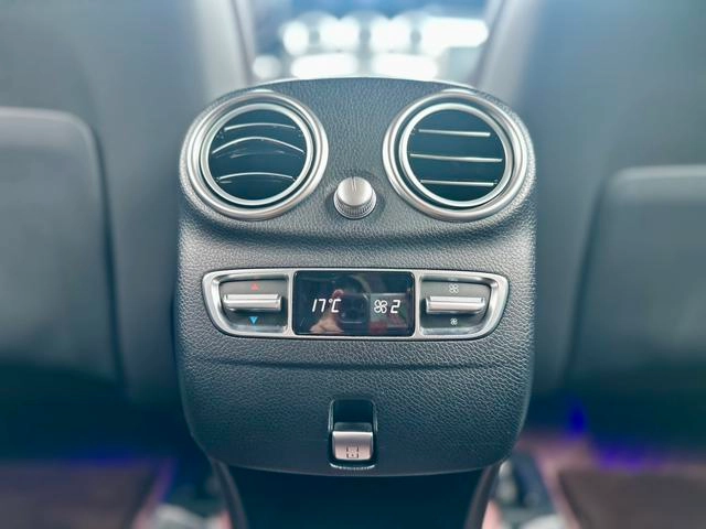 Mercedes-Benz GLC 2020 GLC 300 L 4MATIC Динамичный тип интерьер фото 13 Mercedes-Benz GLC 2020 GLC 300 L 4MATIC Динамичный тип интерьер фото 13