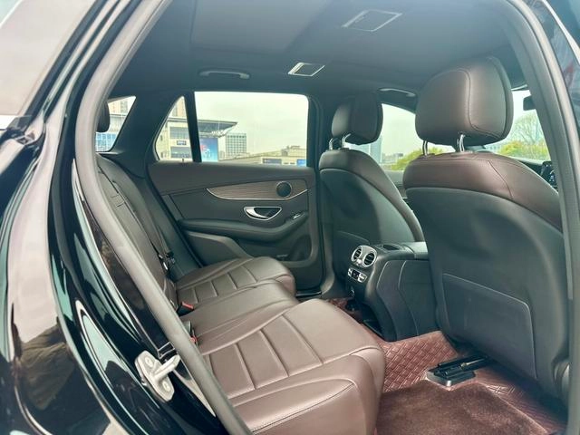Mercedes-Benz GLC 2020 GLC 300 L 4MATIC Динамичный тип интерьер фото 14 Mercedes-Benz GLC 2020 GLC 300 L 4MATIC Динамичный тип интерьер фото 14