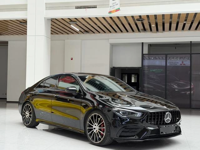 Mercedes-Benz Mercedes-AMG CLA AMG 2023 AMG CLA 35 4MATIC exterior foto 3