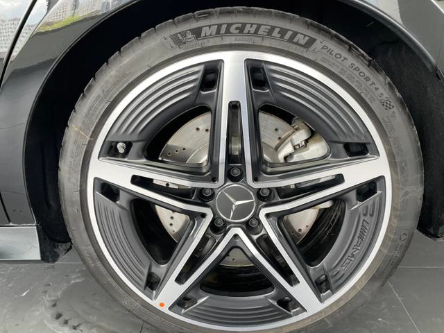 Mercedes-Benz Mercedes-AMG CLA AMG 2025 AMG CLA 35 4MATIC interior foto 14 Mercedes-Benz Mercedes-AMG CLA AMG 2025 AMG CLA 35 4MATIC interior foto 14