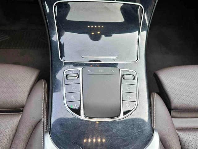 Mercedes-Benz GLC 2021 GLC 260 L 4MATIC Динамичный тип интерьер фото 11