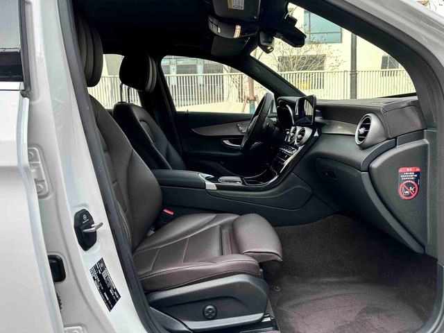 Mercedes-Benz GLC 2021 GLC 260 L 4MATIC Динамичный тип интерьер фото 16