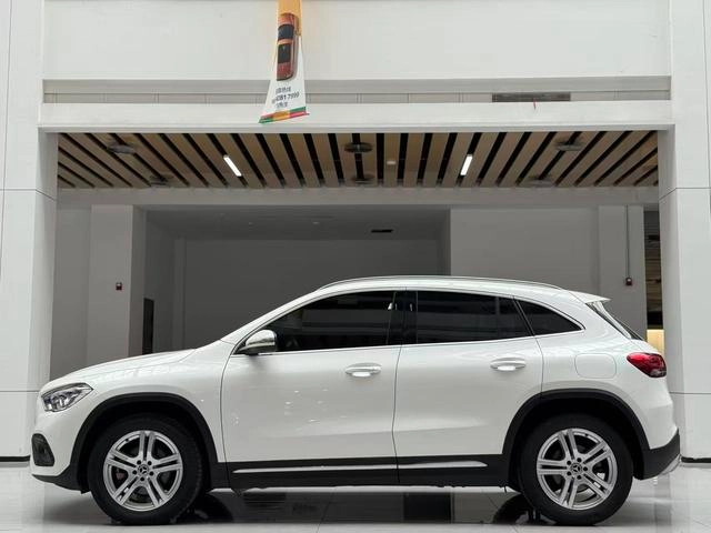 Mercedes-Benz GLA 2022 GLA 200 extérieur photo 8 Mercedes-Benz GLA 2022 GLA 200 extérieur photo 8