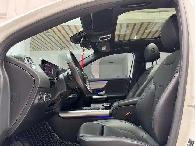 Mercedes-Benz GLA 2022 GLA 200 extérieur photo 10 Mercedes-Benz GLA 2022 GLA 200 extérieur photo 10