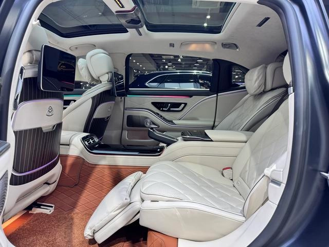 Mercedes-Benz Mercedes-Maybach S-Class 2023 S 680 4MATIC interior foto 11 Mercedes-Benz Mercedes-Maybach S-Class 2023 S 680 4MATIC interior foto 11