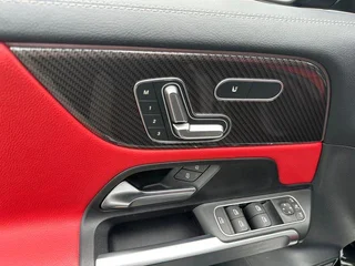 Mercedes-Benz Mercedes-AMG GLB AMG 2023 AMG GLB 35 4MATIC interior foto 14 Mercedes-Benz Mercedes-AMG GLB AMG 2023 AMG GLB 35 4MATIC interior foto 14