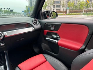 Mercedes-Benz Mercedes-AMG GLB AMG 2023 AMG GLB 35 4MATIC interior foto 16 Mercedes-Benz Mercedes-AMG GLB AMG 2023 AMG GLB 35 4MATIC interior foto 16
