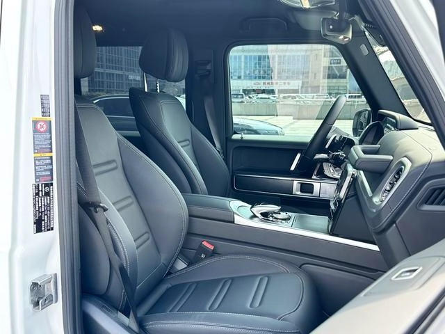 Mercedes-Benz G-Class 2024 G 350 интерьер фото 17