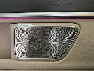 Mercedes-Benz V-Class 2024 V 300 Premium Edition interior photo 9 Mercedes-Benz V-Class 2024 V 300 Premium Edition interior photo 9