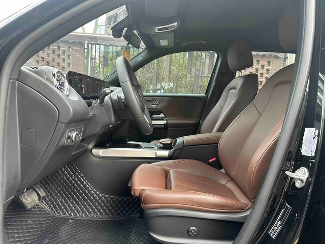 Mercedes-Benz GLB 2021 GLB 200 Estilo de moda exterior foto 6