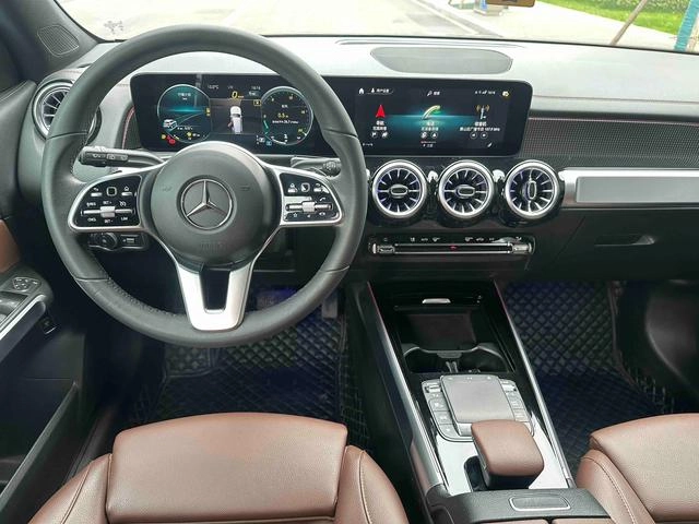 Mercedes-Benz GLB 2021 GLB 200 Estilo de moda exterior foto 9