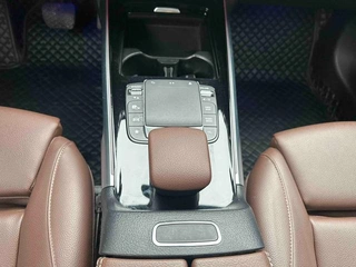 Mercedes-Benz GLB 2021 GLB 200 Estilo de moda interior foto 11