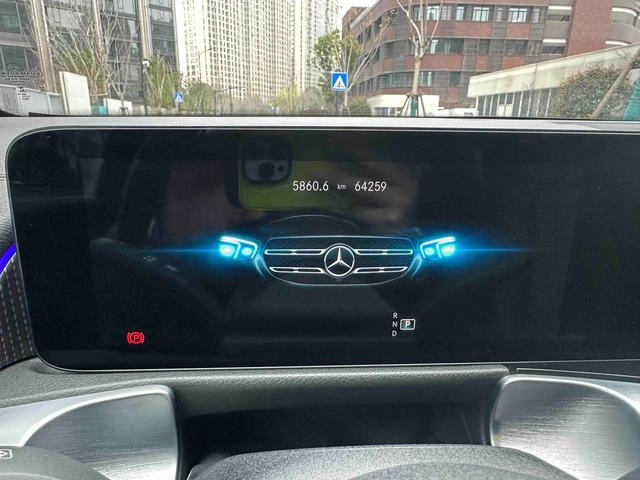 Mercedes-Benz GLB 2021 GLB 200 Estilo de moda interior foto 14