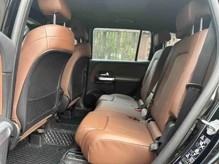 Mercedes-Benz GLB 2021 GLB 200 Estilo de moda interior foto 15