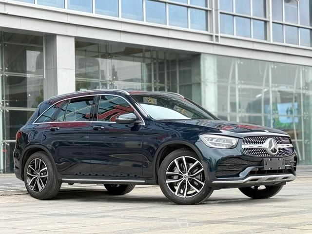 Mercedes-Benz GLC 2022 GLC 300 L 4MATIC Dynamic exterior photo 3 Mercedes-Benz GLC 2022 GLC 300 L 4MATIC Dynamic exterior photo 3