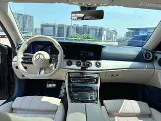 Mercedes-Benz E-Class (Imported) 2023 E 260 Coupé extérieur photo 9 Mercedes-Benz E-Class (Imported) 2023 E 260 Coupé extérieur photo 9